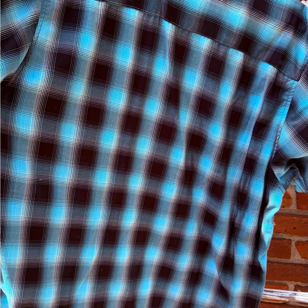 DIXXON Men’s Black & Blue Plaid Button-Down Shirt - Picture 5 of 5